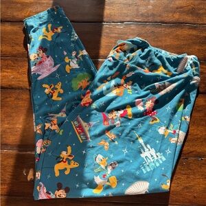 Disney Women’s Teal Character Leggings- Size XL